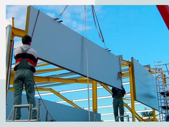 Монтаж сэндвич-панелей в Первоуральске от 618 руб.